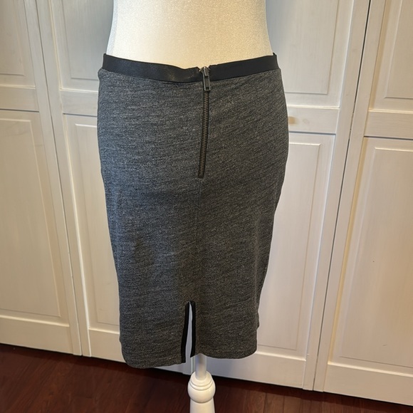 Skirt from Express size medium - Picture 2 of 7